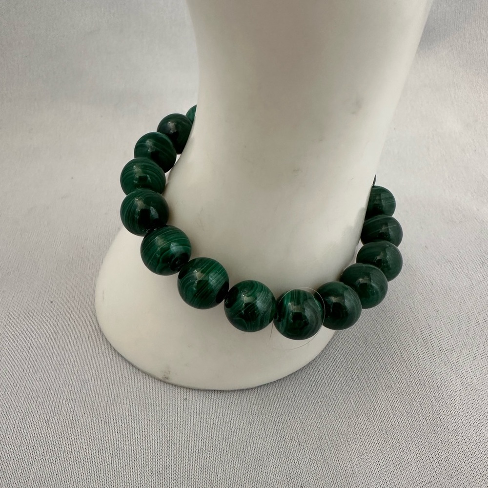 Malachite 10mm bead stretch bracelet